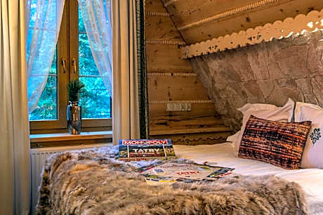 Triple Room with Mountain View