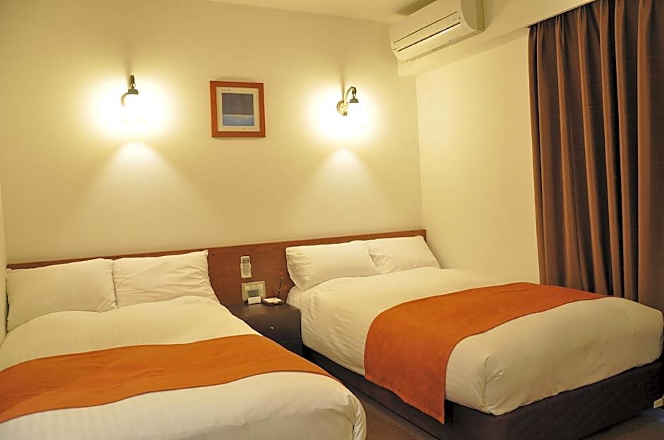 HOTEL NOAH