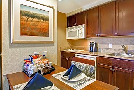 1 King Bed 1 Bedroom Premium Suite Ns
