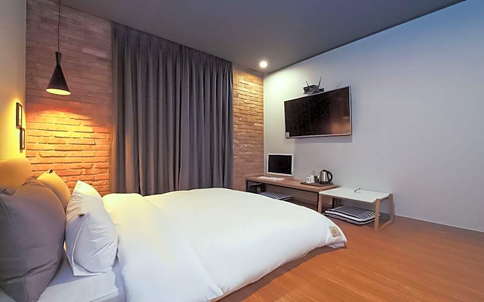 Hotel Gray