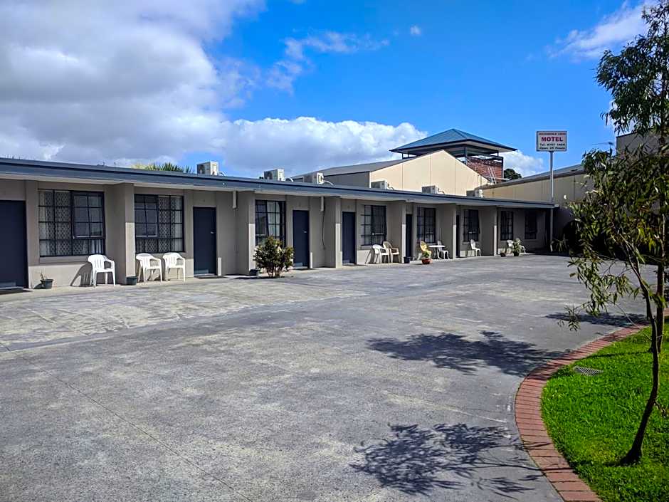 Beaconsfield Lodge Motel