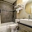 Regency Inn & Suites Downey