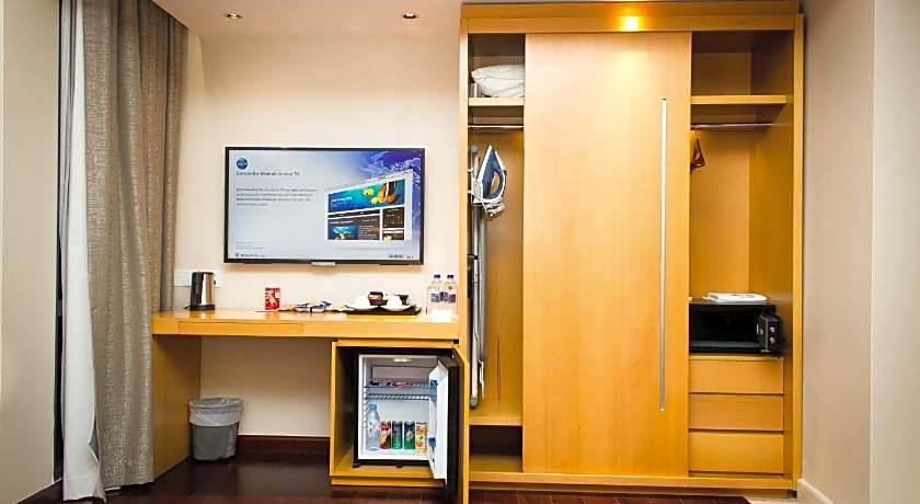 Lakeshore Suites Banani