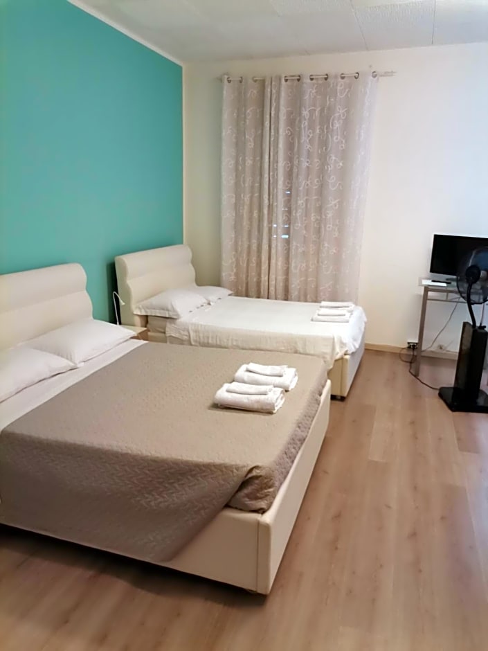 B&B Porto Vecchio ROOMS - Stazione Centrale Trieste