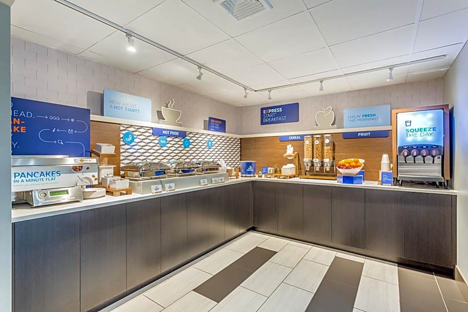 Holiday Inn Express Ramsey Mahwah By IHG