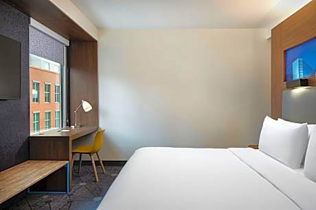 King Room - Hearing Accessible