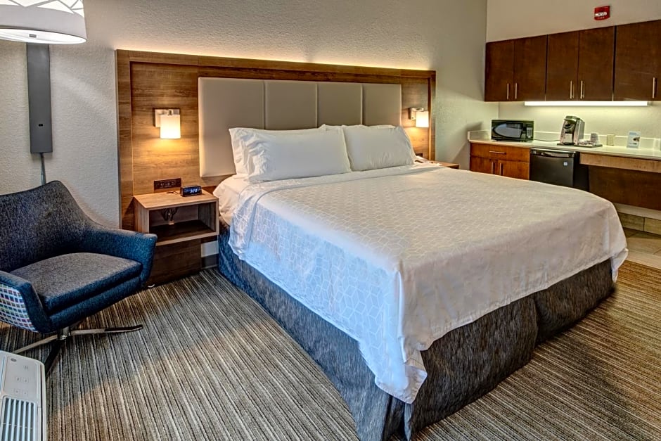 Holiday Inn Express Hotel & Suites Memphis Southwind, an IHG Hotel