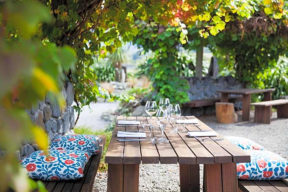 Hapuku Lodge & Tree Houses