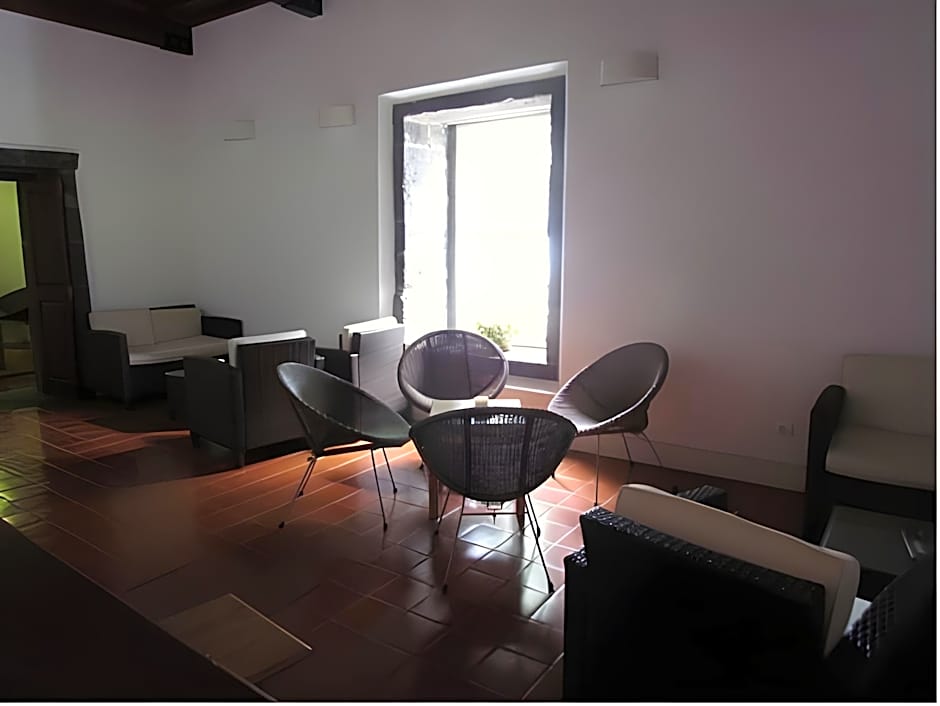 Azores Youth Hostels - Pico