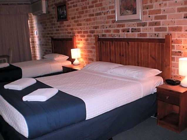 Lake Haven Motor Inn