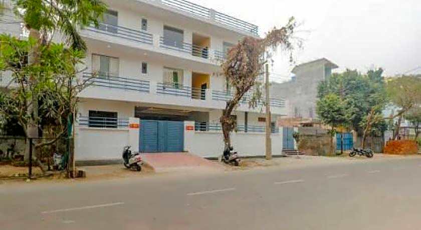 Hotel Soho by OYO Rooms – Noida, DC