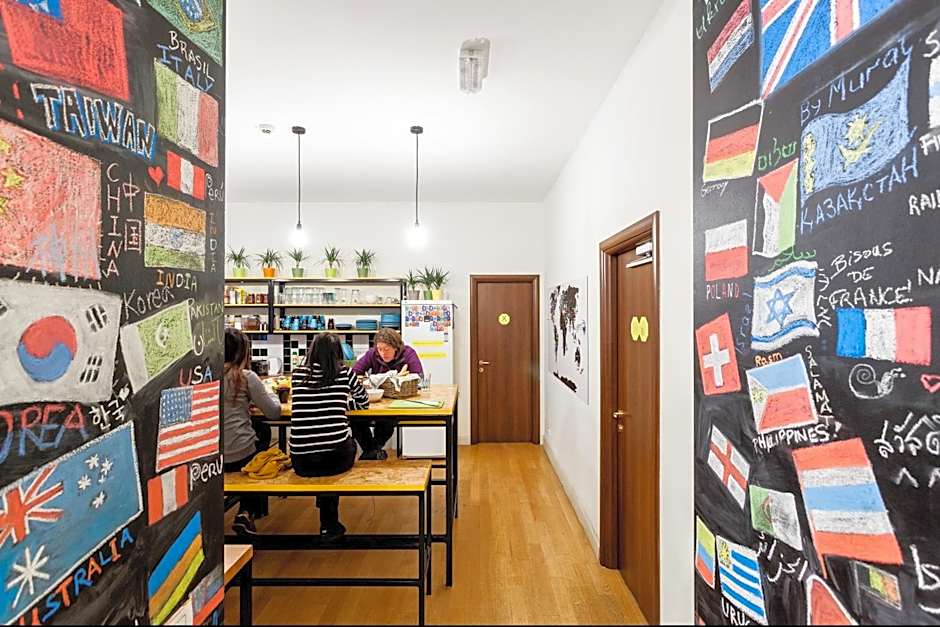 Avenue Hostel