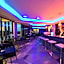Dragon River Avenue Hotel