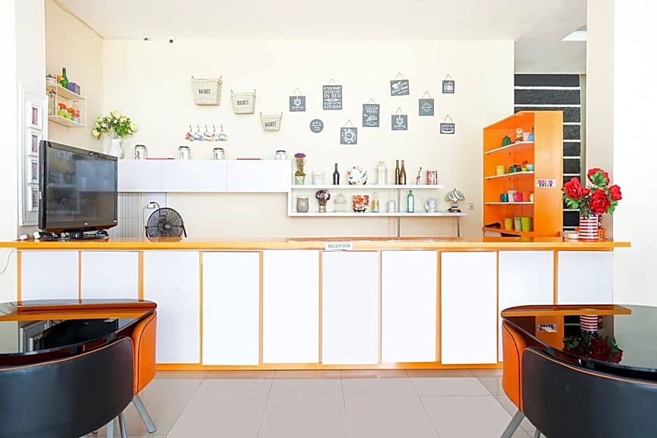 Pratisarawirya Guesthouse by ecommerceloka