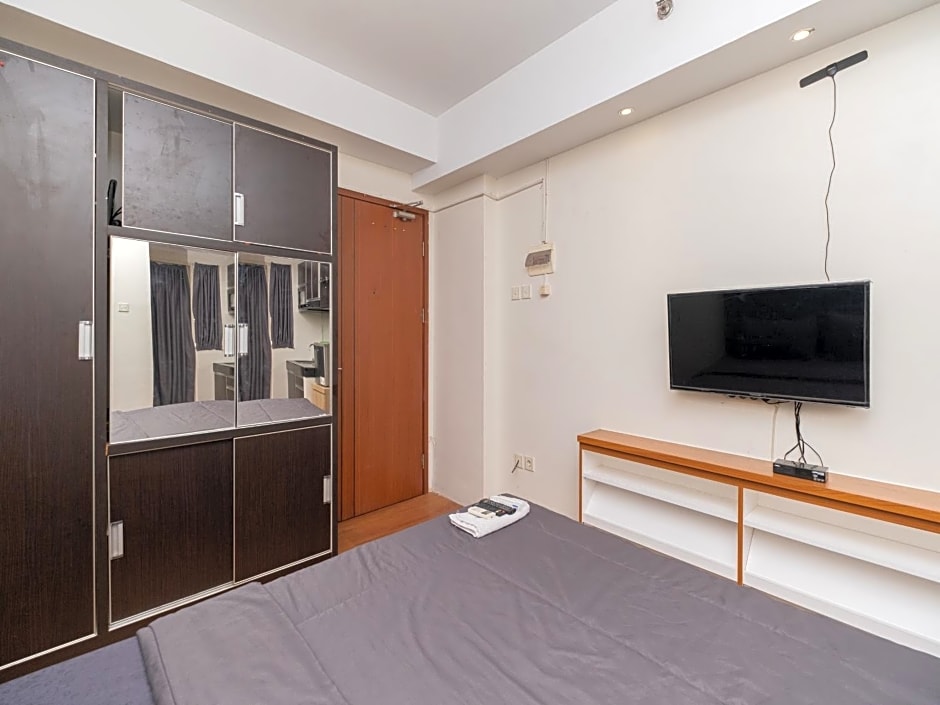 Apartemen Green Lake View Ciputat by Alfa Rooms