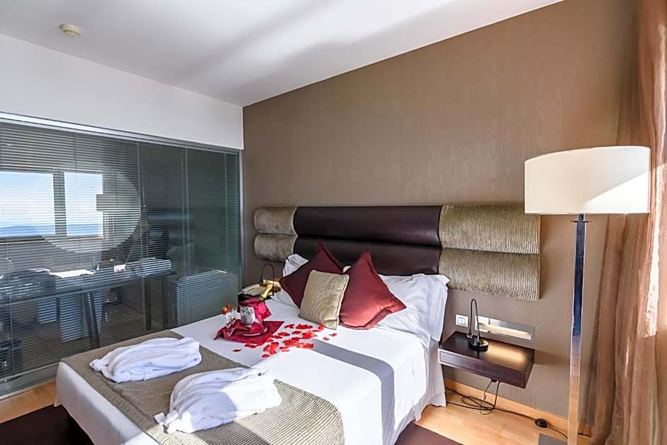 Luna Hotel dos Carqueijais - Serra da Estrela