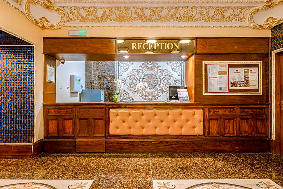 Muthu Fort William Hotel