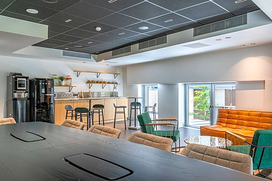 Best Western M-Treize Paris Asnieres