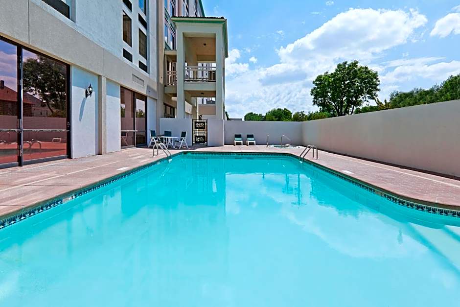 Wyndham Garden Wichita Downtown