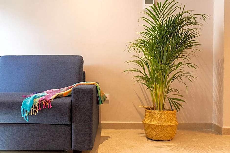 Ramirez Flats Valencia