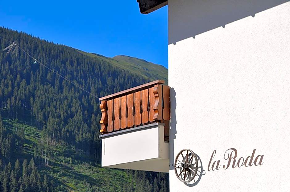 Casa La Roda, Via da Scola 2