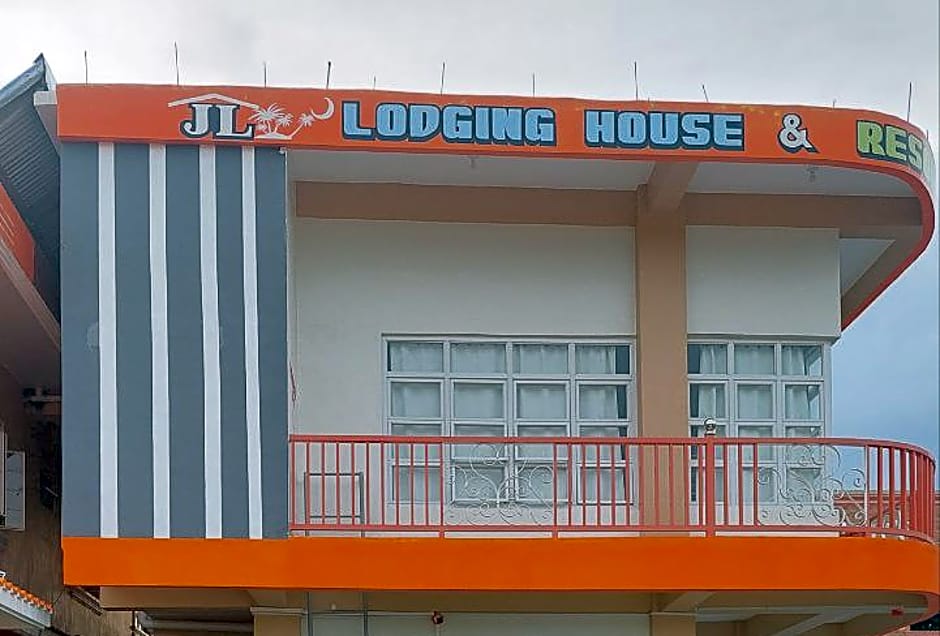 RedDoorz @ JL Lodging House and Cafe Irosin