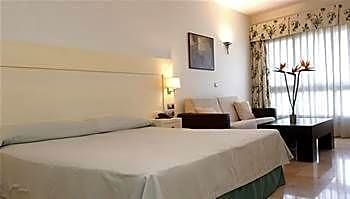 Hotel Puerto Juan Montiel & Spa & Base Náutica