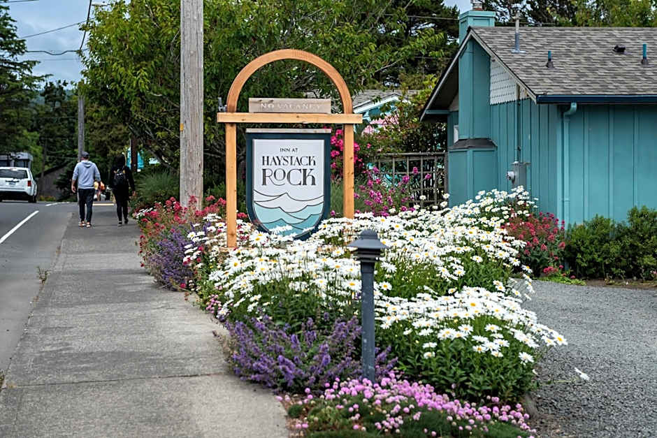 Inn at Haystack Rock