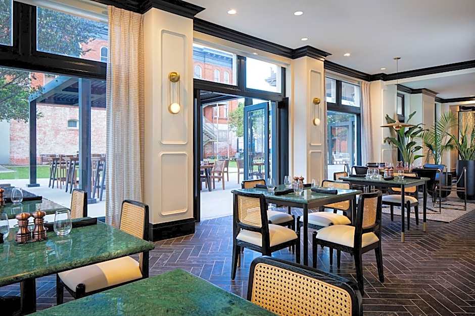 The LaSalle Hotel, Bryan College Station, a Tribute Portfolio Hotel