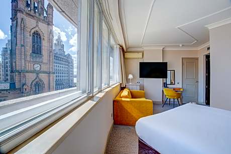 Superior Family Room