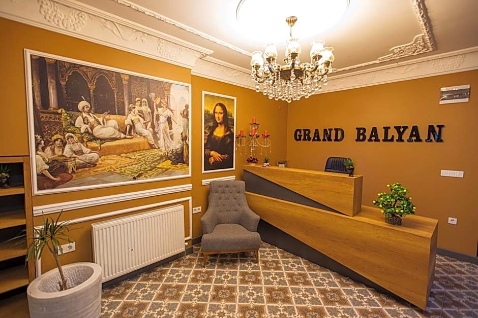 Grand Balyan Hotel & Restaurant