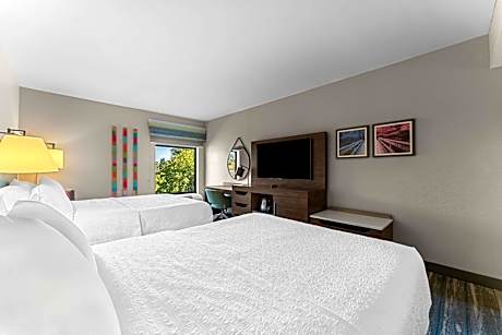 Queen Room with Two Queen Beds - Non-Smoking