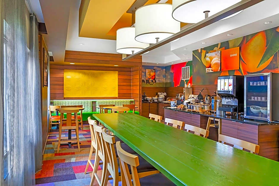 Comfort Inn & Suites Green Bay Stadium Area
