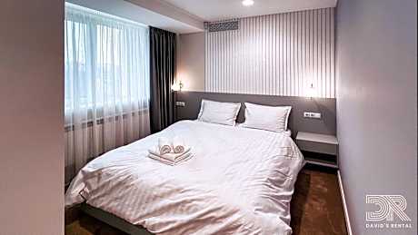 Queen Room with Garden View