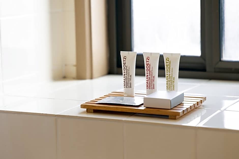 The Man from Snowy River Hotel