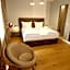 Amelie No 1 Hotel & Appartements