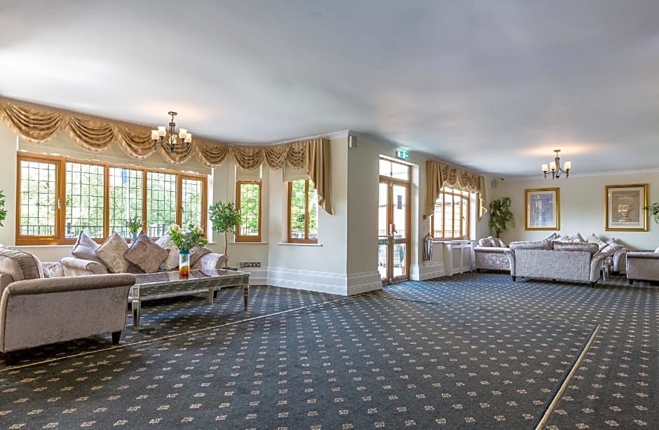 De Rougemont Manor Hotel