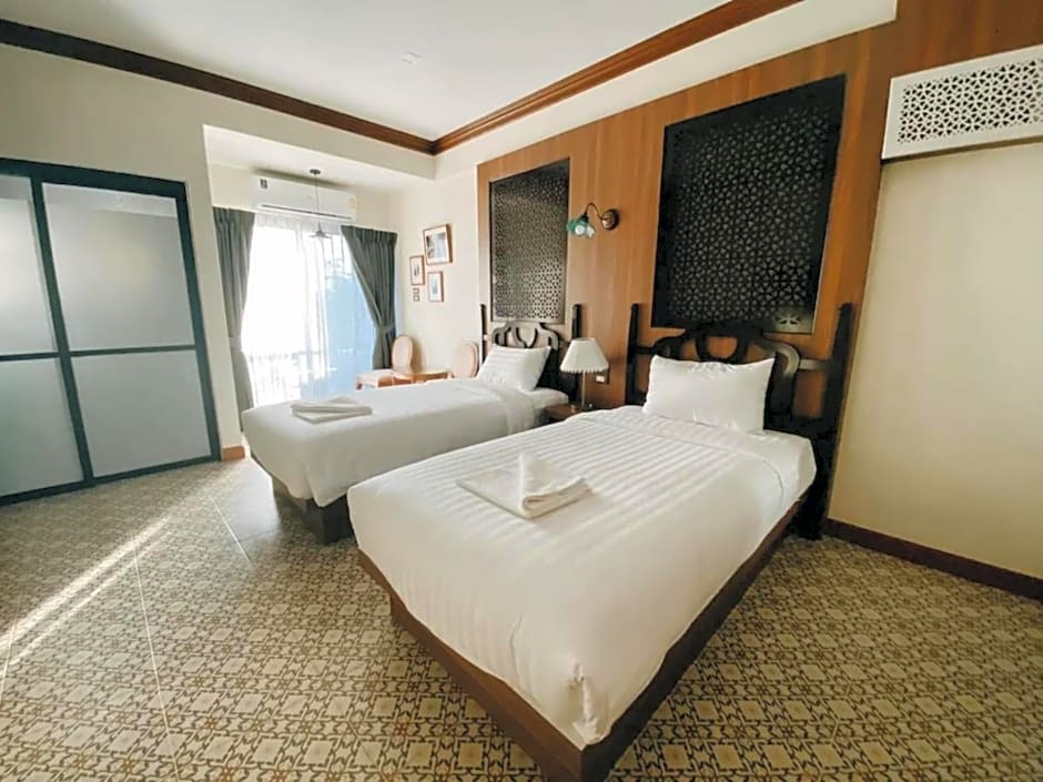 Baan Chao Khun Hotel