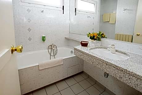 Economy Double or Twin Room without Daily Housekeeping