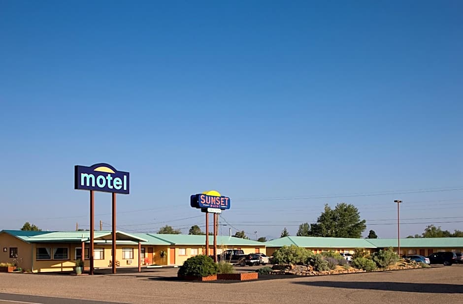 Sunset Motel Moriarty