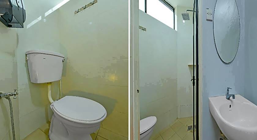 OYO 880 Hotel Purple Town