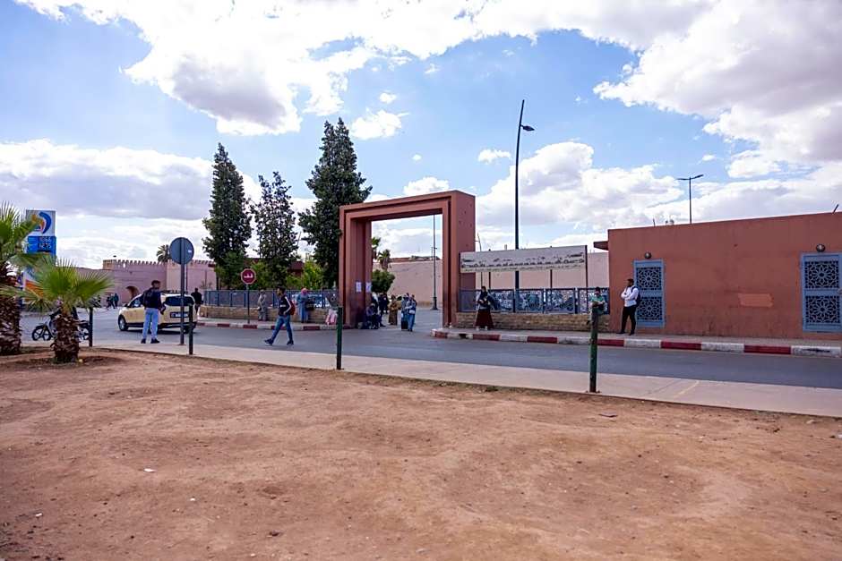 Riad Davina