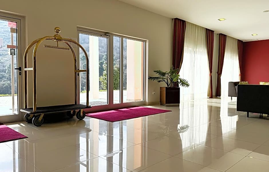 Placido Hotel Douro - Tabuaco