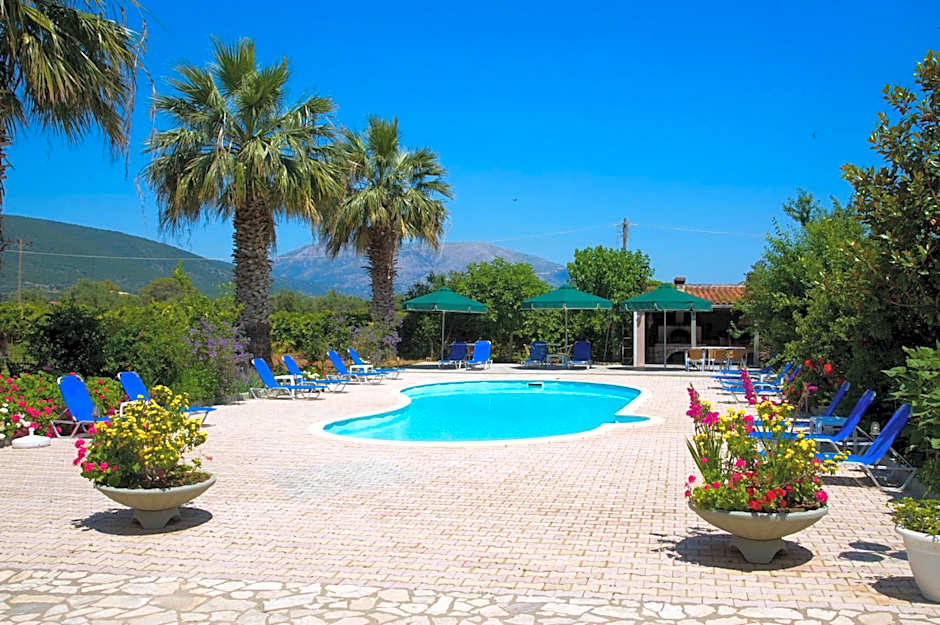 Nikos Studios and Apartments