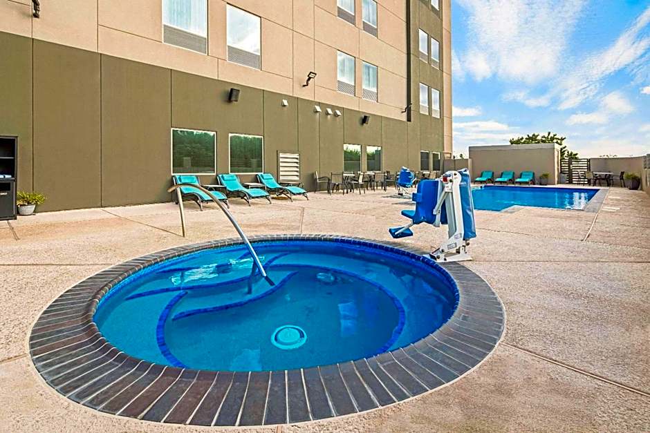 La Quinta Inn & Suites by Wyndham McAllen La Plaza Mall