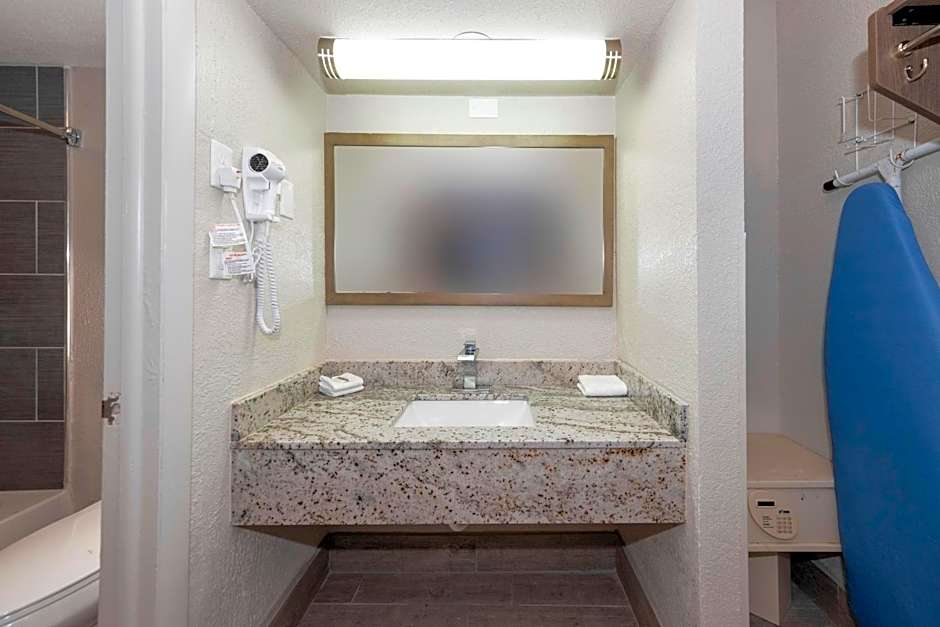 Red Roof Inn Petersburg - Fort Lee