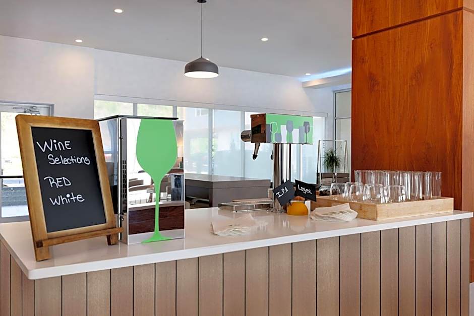 Element New York Wood Ridge