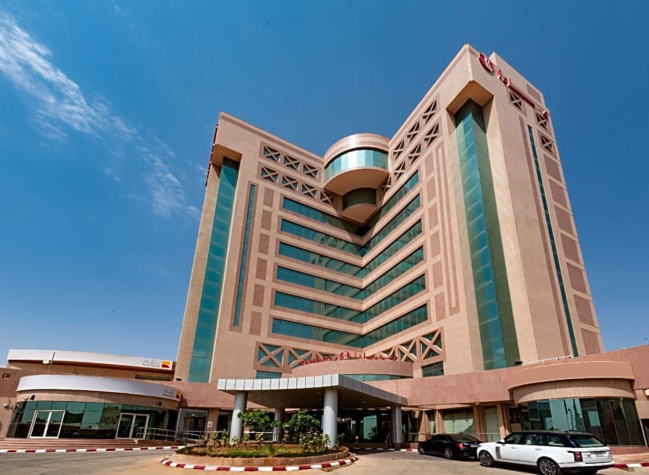 Ramada Al Qassim Hotel And Suites