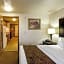 La Quinta Inn & Suites by Wyndham Woodburn