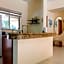 Cozy Place/WiFi/Beach 10 min Walk/Private Pool